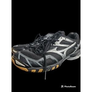 Mizuno Womens Size 9 Wave Bolt 3 Volleyball Shoes Black Low Top Lace Up Sneakers
